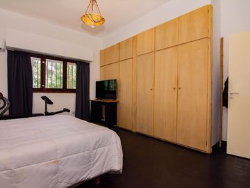 Increible Casa en Venta en el Corazon de Funes con Piscina