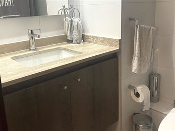 Departamento en Venta en Venta Depto a pocos metros de la Av. La Dehesa