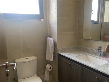 Departamento en Venta en Venta Depto a pocos metros de la Av. La Dehesa