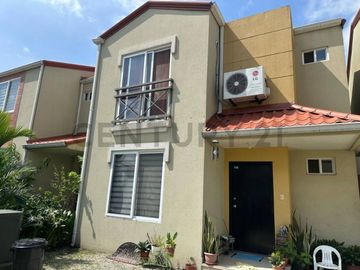 Venta Casa en Urbanización La Perla Etapa 5, Karig