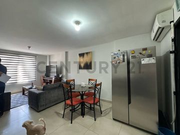 Venta Casa en Urbanización La Perla Etapa 5, Karig
