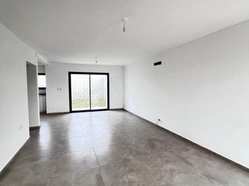 VENTA DUPLEX RINCONES DE MANANTIALES