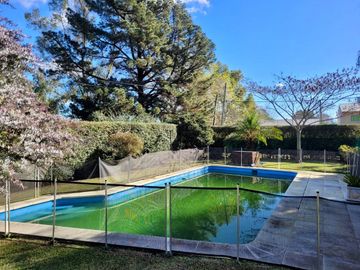 CASA QUINTA EN VENTA DE 4 AMBIENTES EN EZEIZA