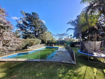 CASA QUINTA EN VENTA DE 4 AMBIENTES EN EZEIZA