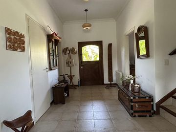 Casa al lago en VENTA en Los Castores, Nordelta. 4 ambientes