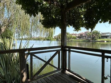 Casa al lago en VENTA en Los Castores, Nordelta. 4 ambientes