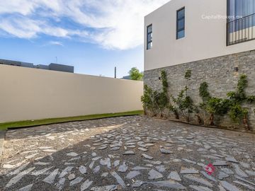 Casa de lujo en venta en Hacienda San Acasio en coto.