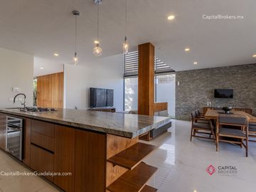 Casa de lujo en venta en Hacienda San Acasio en coto.