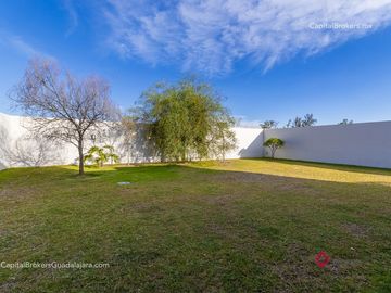 Casa de lujo en venta en Hacienda San Acasio en coto.