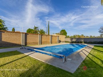 Casa de lujo en venta en Hacienda San Acasio en coto.