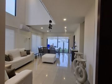 -Residencia en venta en Punta Tiburón, Residencial, Marina y Golf, Riviera Ver.