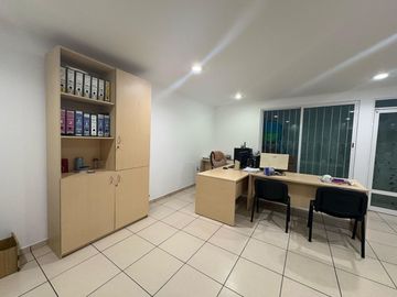 Edifico de oficinas en venta