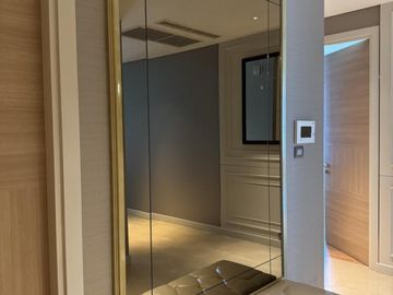 FOR SELL Condo Sindhorn Residences BTS-Chit Lom CX-116658