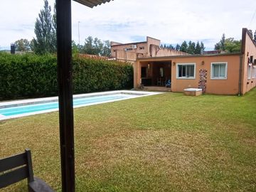 Alquiler temporalo Casa en San Ignacio La Bota al 1800 Maschwitz