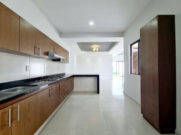 Casa en VENTA en LOMAS DE LA RIOJA