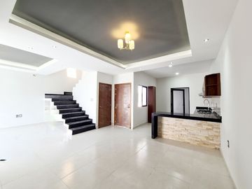 Casa en VENTA en LOMAS DE LA RIOJA