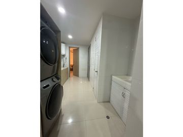 APARTAMENTO DE LUJO EN VENTA!  330 metros. Barrio El Golf