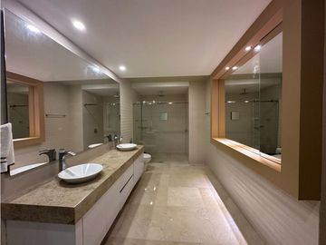 APARTAMENTO DE LUJO EN VENTA!  330 metros. Barrio El Golf
