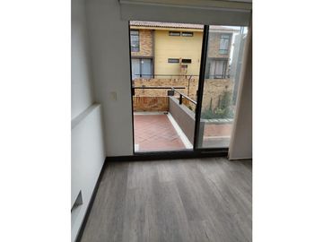 VENDO CASA EN CONJUNTO CERRADO EN CAJICA