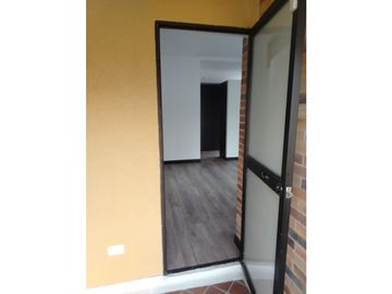 VENDO CASA EN CONJUNTO CERRADO EN CAJICA