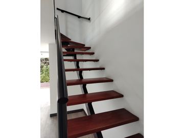 VENDO CASA EN CONJUNTO CERRADO EN CAJICA