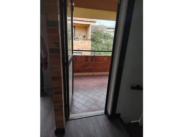 VENDO CASA EN CONJUNTO CERRADO EN CAJICA