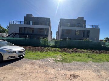 Departamento en Complejo LOS MALVONES, a estrenar