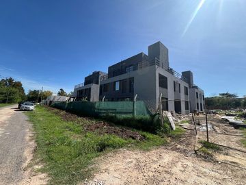 Departamento en Complejo LOS MALVONES, a estrenar