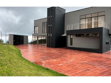 Venta Casa Campestre en  San Luis – Loma del Escobero, Envigado