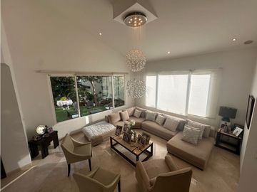MARAVILLOSA CASA CONJUNTO EN VILLA CAMPESTRE