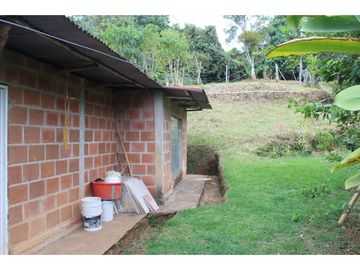 Vendo casa campestre en el otoño la buitrera, cali