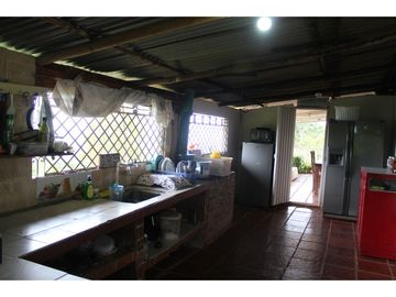 Vendo casa campestre en el otoño la buitrera, cali