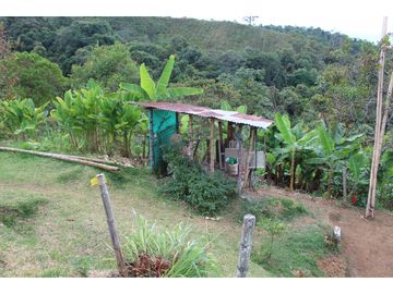 Vendo casa campestre en el otoño la buitrera, cali