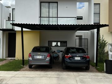 Casa en Venta en Privada Salvia, Floresta Mérida Yucatán.