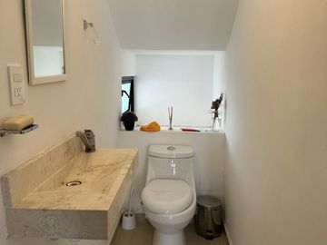 Casa en Venta en Privada Salvia, Floresta Mérida Yucatán.