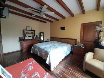 Casa en venta en Urb. San Jorge - Calle Tomasal en Surco