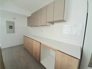 DEPARTAMENTO DE ESTRENO EN SURCO
