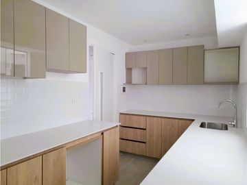 DEPARTAMENTO DE ESTRENO EN SURCO