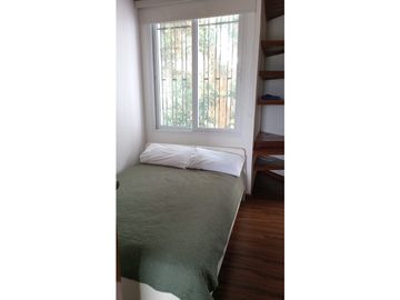 Venta de Casa con 3 pisos en Hato Pintado