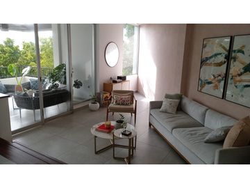 Venta de Casa con 3 pisos en Hato Pintado