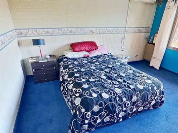 VENTA CASA 6 AMBIENTES EZPELETA