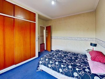 VENTA CASA 6 AMBIENTES EZPELETA