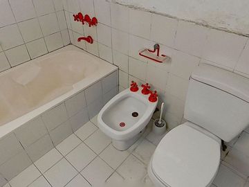 VENTA CASA 6 AMBIENTES EZPELETA