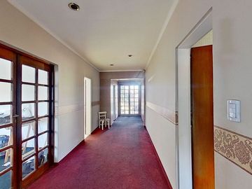 VENTA CASA 6 AMBIENTES EZPELETA
