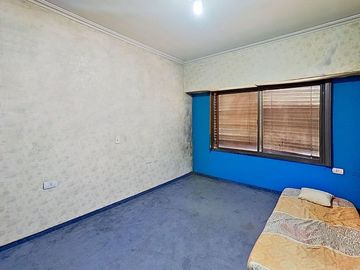 VENTA CASA 6 AMBIENTES EZPELETA