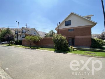 Casa en Venta en CACIQUES CHILENOS 1166
