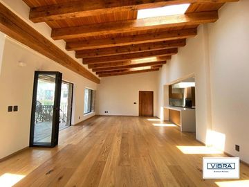 Espectacular casa con un toque colonia moderno a la venta en Tetelpan!
