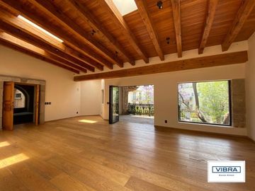 Espectacular casa con un toque colonia moderno a la venta en Tetelpan!