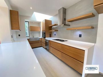 Espectacular casa con un toque colonia moderno a la venta en Tetelpan!