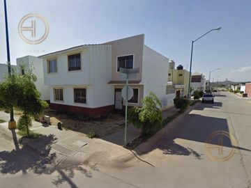 Casa en  VENTA COLONIA SAN FERNANDO A 15 MIN DE MALECON MAZATLAN, SINALOA